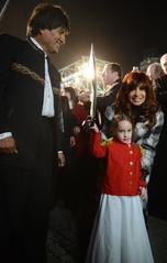 Presidents Cristina Fernández and Evo Morales inaugurate Juana Azurduy monument