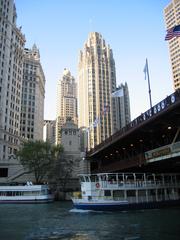 2009 aerial view of Chicago cityscape