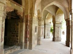 Sikandar Lodhi's tomb surrounding passageway and entrance