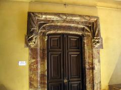 Interior door of the Casa de Bernat Xanxo