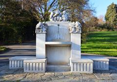 La Fontaine aux Singes sculpture in Parc du Denantou, Lausanne