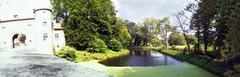 Groot-Bijgaarden Castle with pond and trees