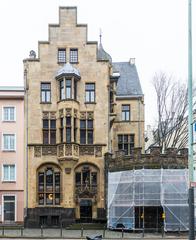 Scaffolding on Wohnhaus Zeughausstraße 13 and Römerturm in Cologne