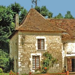 Communs du château de Dampierre-sur-Boutonne