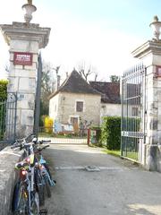 Entrance to the courtyard of Château de Dampierre-sur-Boutonne