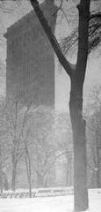 Flatiron Building in black and white photograph, 1903