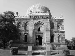 Bara Gumbad and mosque in Lodhi Gardens