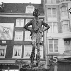 Het Lieverdje statue at Spui in 1966