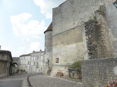 Cognac chateau tourelle porte