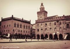 Palazzo d'Accursio in Piazza Maggiore, Bologna