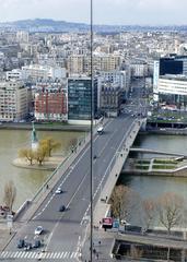 Pont de Grenelle and Allée des Cygnes view