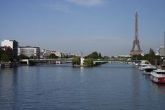 Pont de Grenelle in Paris, France