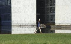 Congresso Nacional building view with Teresa Cardoso