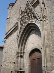 Saint-Vincent church gate in Carcassonne