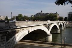 Pont d'Austerlitz in Paris, France