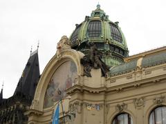 photo of the dome of the Municipal House in Prague