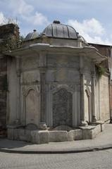 Fountain near Yeni Valide Mosque entrance