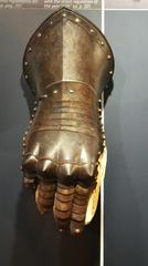 17th-18th century European right gauntlet, municipal arms collection, Quart Towers, Valencia