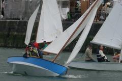 Les bateaux de la Petite Plaisance dans le chenal de La Rochelle