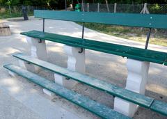 Stepped benches at Bois de la Bâtie in Geneva