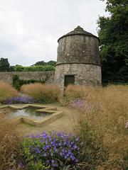 Bonnington Doocot