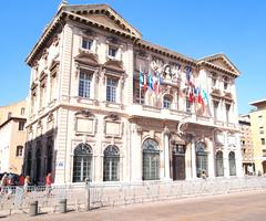 Hotel de Ville Marseille building exterior