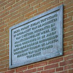 Muiden Muiderslot gatehouse plaque