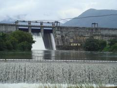 Kanjirappuzha Dam with open shutters in 2007