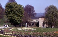 Trinkhalle in Baden-Baden with colorful flowers