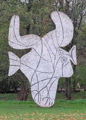 Figure découpée sculpture by Pablo Picasso and Carl Nesjar in Vondelpark, Amsterdam