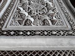 intricate filigree detail at Bahia Palace