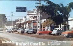 1986 postcard of Rafael Castillo, Buenos Aires, showing Carlos Casares between Chavarría and Granville streets