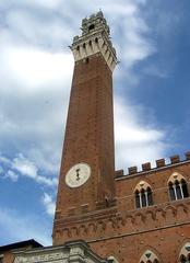 Siena Torre del Mangia with clear blue sky