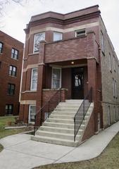 Two-flat apartment in Forest Park, Illinois