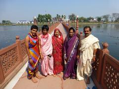 Jaina family on pilgrimage at Pawapuri