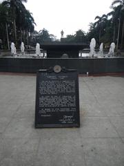 Escolta Street Manila beside the Santa Cruz Bridge