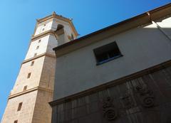 El Fadrí i la casa Abadia in Castelló de la Plana