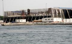 New Al Garhoud Bridge under construction over Dubai Creek in 2007