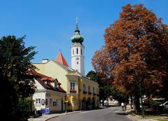 Grinzinger Kirche panoramic view