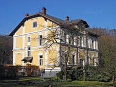 Historic Forst/Jagdhaus/Forstamtsgebäude building on Sieveringerstr 230, Vienna