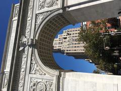 Arc de Washington Square Park view