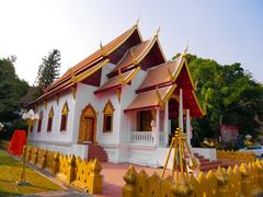 Photo of a monument in Thailand