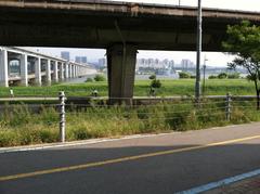 Bike path along the Han River