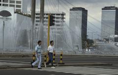 Pedestrian crossing at Welcome Statue on Jalan Thamrin