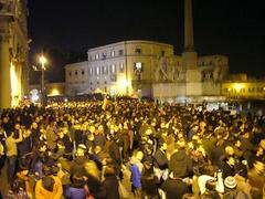 Crowd gathered at Quirinale Palace in Rome awaiting Berlusconi's resignation on November 12, 2011