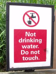 Non-drinking water warning sign at London Zoo