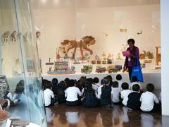 Museo de Arte Popular school class in Mexico City