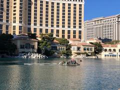 Cleaning the Fountains of Bellagio