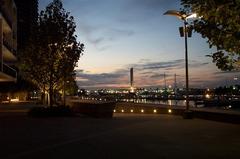 Bolte Bridge at dusk, view from Yarra's Edge, 24 Feb 2006