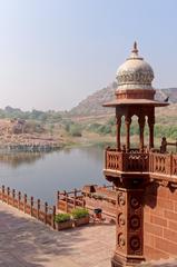 Lake at Jaswant Thada